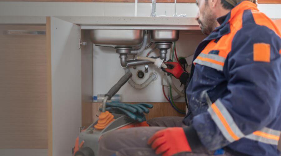 Professional tankless water heater installation services in Ensenada, PR
